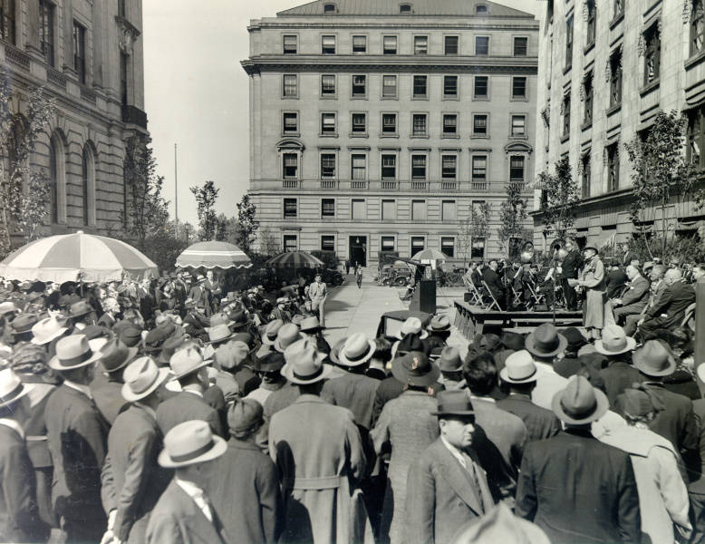Cleveland Main Library Eastman Reading Garden, 1937 dedication